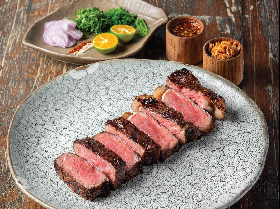 Real Thai: The Guide to Bangkok Regional Cuisine (No Pad Thai)